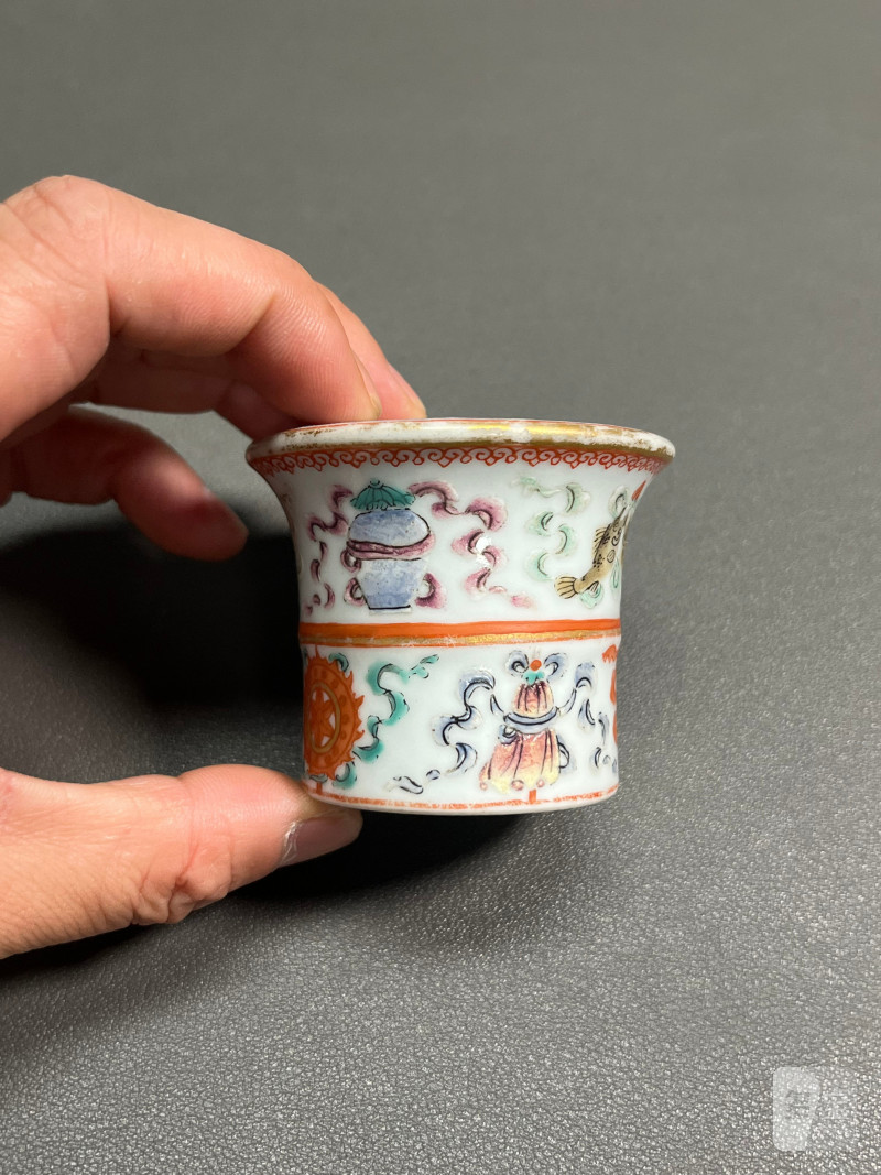 清乾隆“药洲”款粉彩八宝缠枝莲纹轴头（一对） - 图5